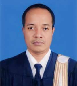 คุณถิราวุธ เพชรชนะ